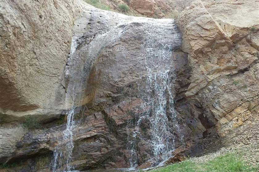 آبشار لت مال تهران